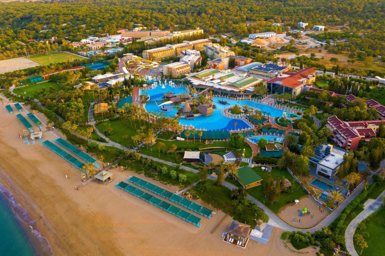 Aqi Pegasos World Hotel ซีเด ภายนอก รูปภาพ