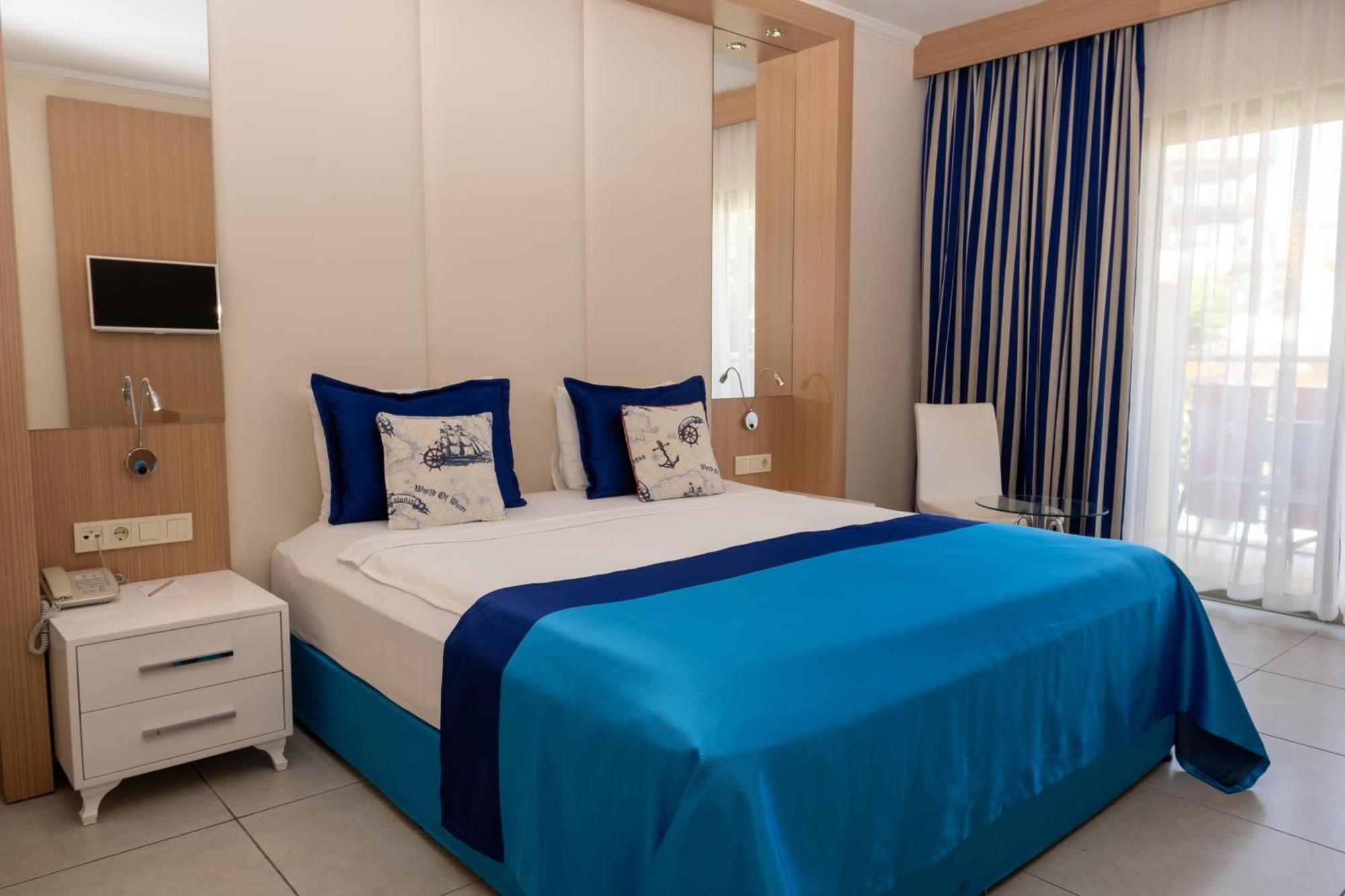 Aqi Pegasos World Hotel ซีเด ภายนอก รูปภาพ